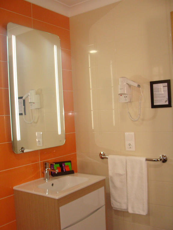 Apartamentos Kosmos Horta  Cameră foto