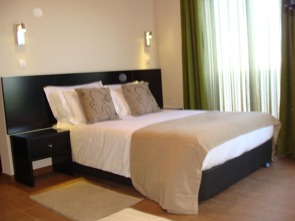 Apartamentos Kosmos Horta  Cameră foto