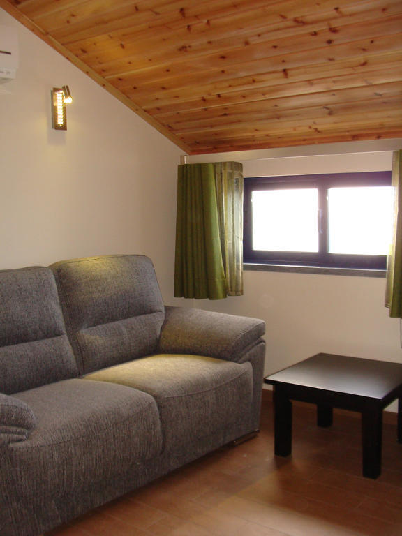 Apartamentos Kosmos Horta  Cameră foto
